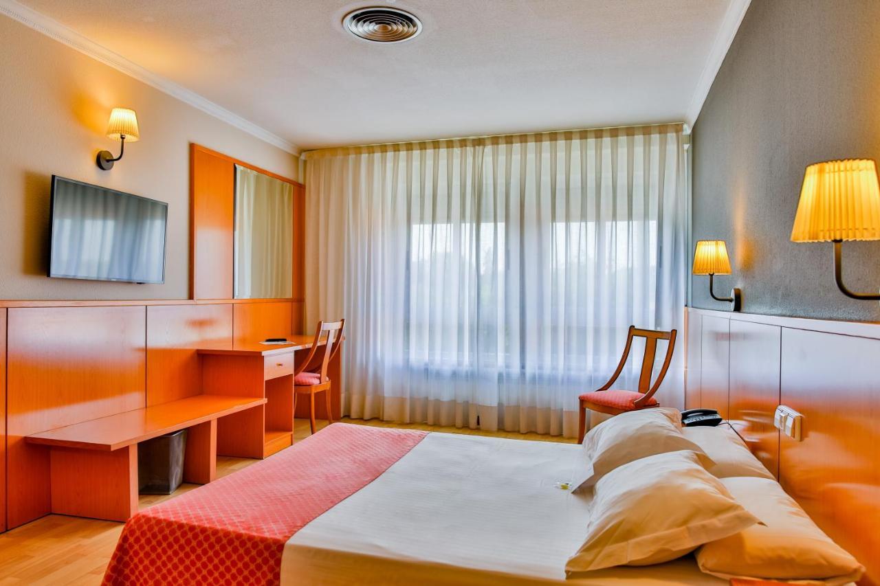 Ap Hotel Madrid Airport Luaran gambar